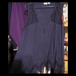 Lace detailed navy tank